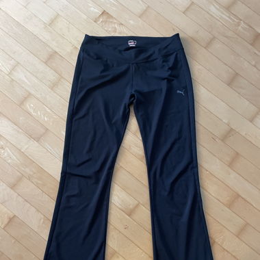 Pantalon de yoga évasé