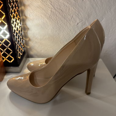 Heels Beige 38