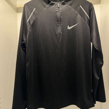 Nike Sport-Langarmshirt