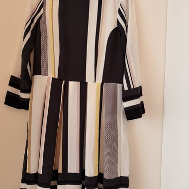 Gemustertes Kleid