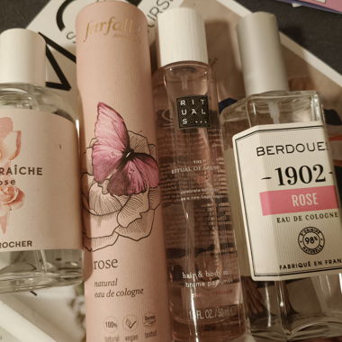 Set Profumi Rosa e Kappa