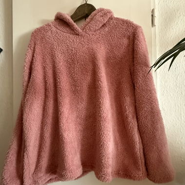 Sehr schöner, ganz weicher Kapuzenpullover