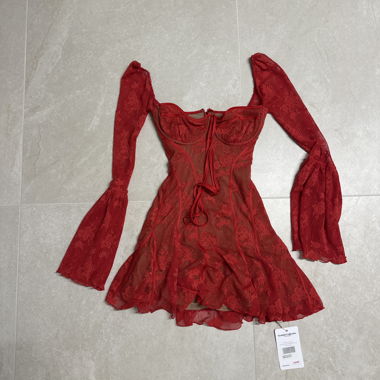 Rotes Spitzen-Corsagenkleid