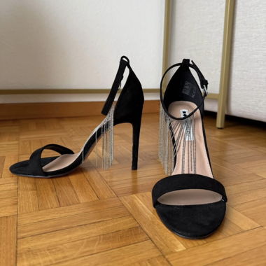 Schwarze Schuhe  37