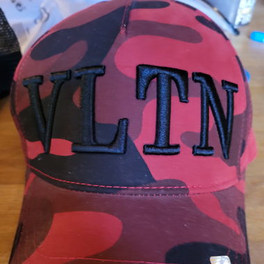 Casquette Valentino rouge camouflage neuf