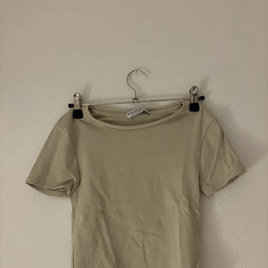 Maglietta aderente beige