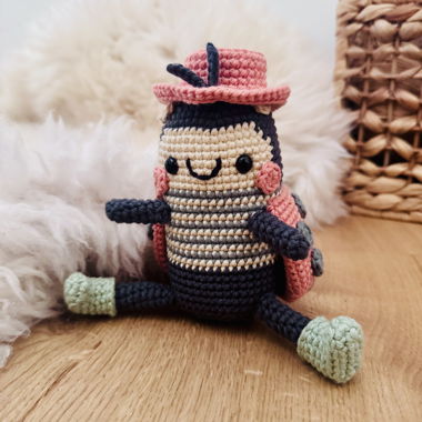 Peluche Amigurumi de coccinelle au crochet