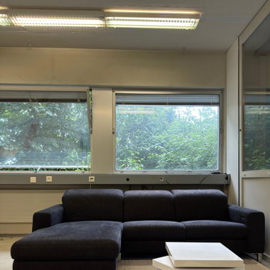 Ecksofa mit elektrischer Relaxfunktion