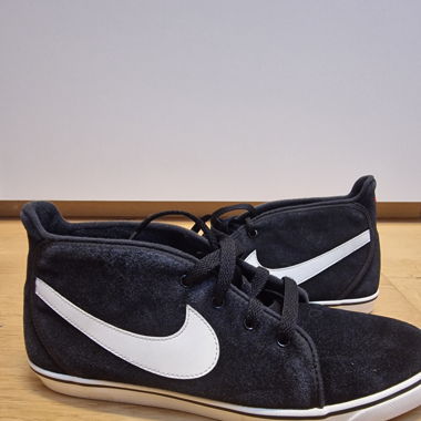 NIKE Schuhe 