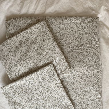 1 Housse de duvet et 2 housses de coussin à fleurs