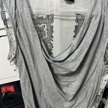 Graues Paisley-Top