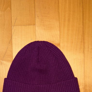 Bonnet violet Obey 