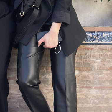 Pantaloni in ecopelle neri di NA-KD, taglia 36