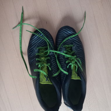 Adidas Traxion Fussballschuhe