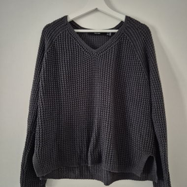 Pull en maille gris col V