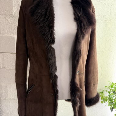 Braune Damen-Lammfelljacke 