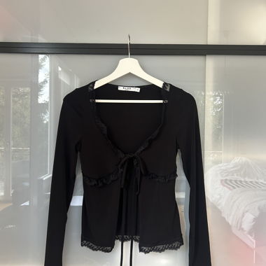 Blusa con lacci