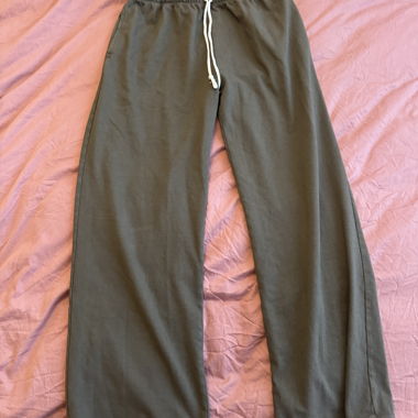 Pantaloni verdi Brandy Melville