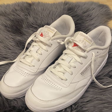 Reebok Sneakers