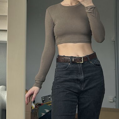 longsleeve crop