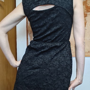 Little black dress with keyhole