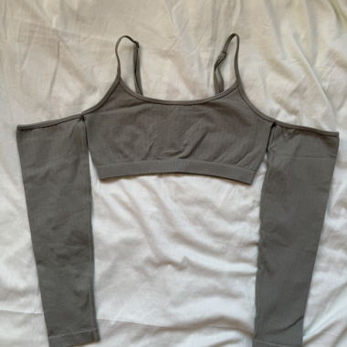 Crop-Top mit langen Ärmeln
