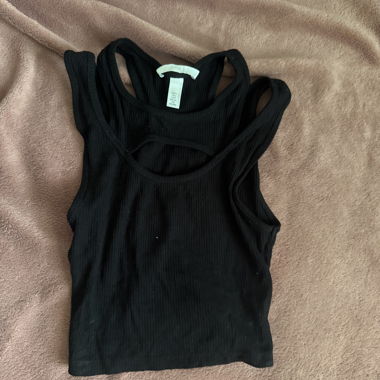 Schwarzes Tanktop