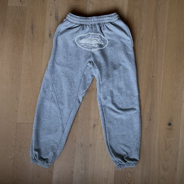 Pantaloni della tuta grigi con stampa