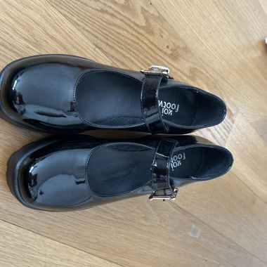 Platform shoes