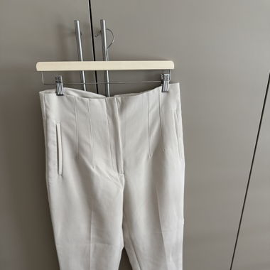 Zara Stoffhose mit hohem Bund