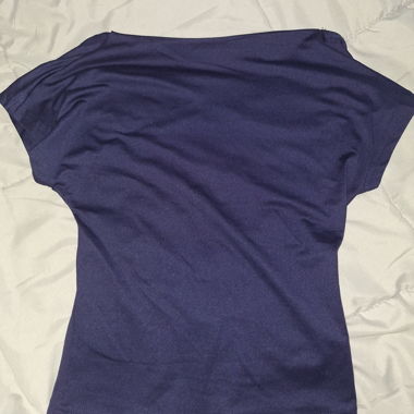 Top bleu manches courtes dos nue