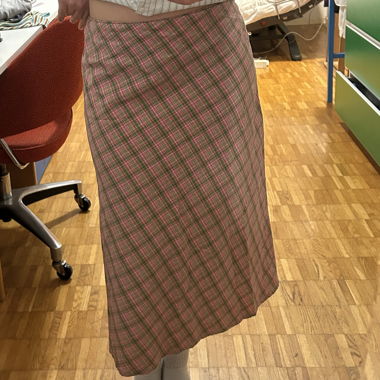Pink checkered vintage midi skirt