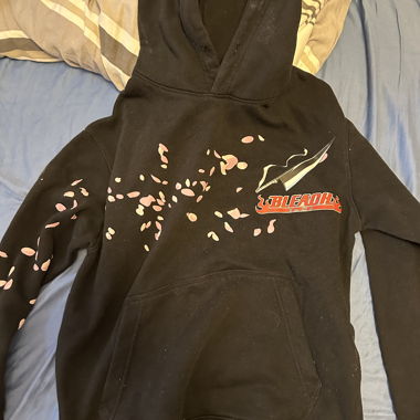 Sweatshirt Bleach
