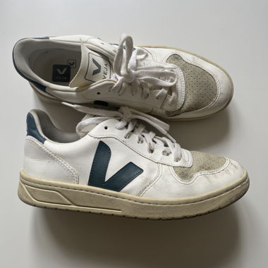 Veja Sneakers