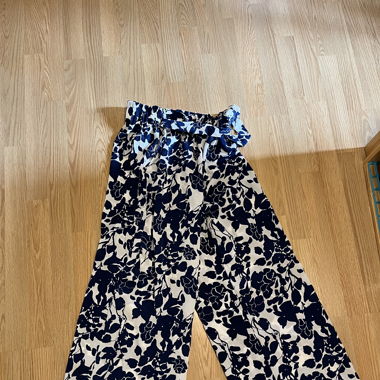 Sommer Stoffhose mit Muster