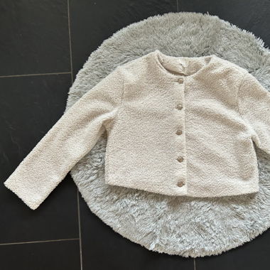 Jaquette effet moutonné, avec boutons dorés