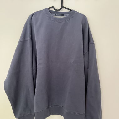 Brandy Melville blauer Crewneck-Pullover (ohne Taschen)