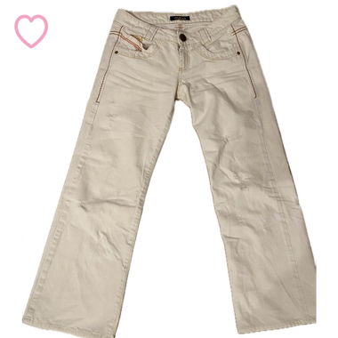 Low waist jeans
