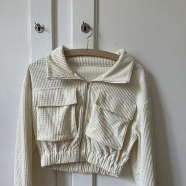 Blouson cropped en tissu gaufré