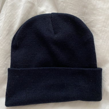Bonnet bleu marine Brandy Melville 