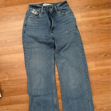 Abercrombie & Fitch The '90s Relaxed. High-Jeans