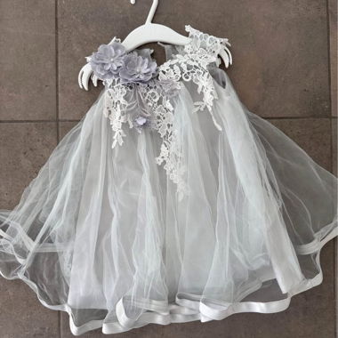 Abito in tulle da bambina grigio chiaro argento taglia 98-104