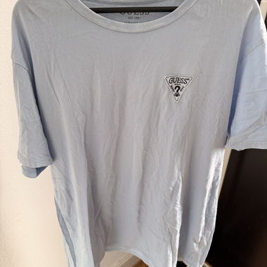GUESS T-Shirt hellblau XL