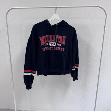 blauer kapuzenpullover