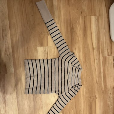 Gestreifte Pullovers