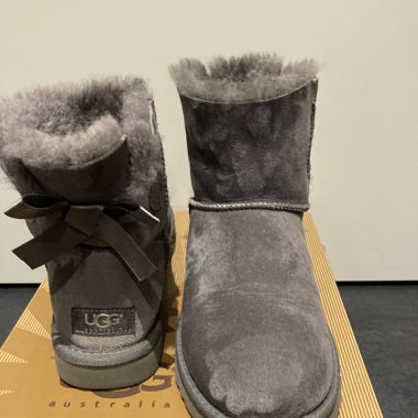 UGG Mini Bailey Bow
