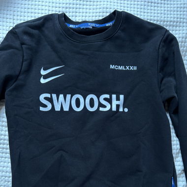 Nike PULLOVER