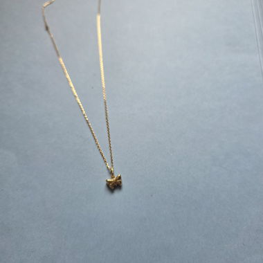 Collier pendentif papillon doré