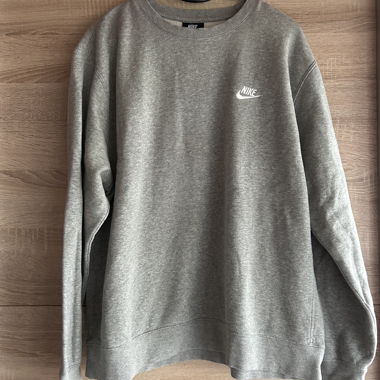 Nike sweatshirt