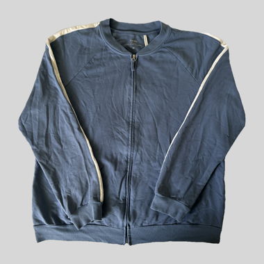 zip up sweatshirt